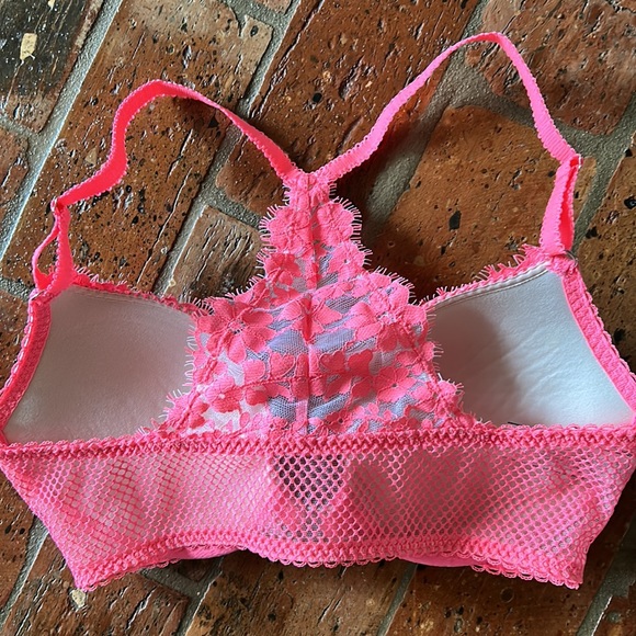 Victoria's Secret Push up underwire bra sz34D - Picture 10 of 10